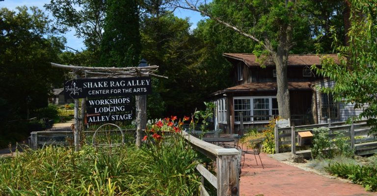 This Wisconsin Town Could Be The Retirement Destination Nobody Talks About