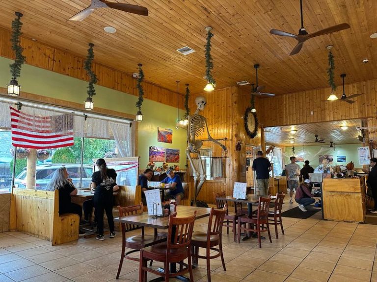 This Nostalgic Arizona Diner Keeps A Changing Menu Of Homemade Pies, From Coconut Cream To Double Lemon