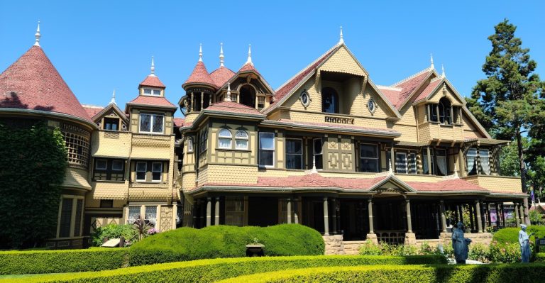 This California Mansion Has 160 Rooms And A Floor Plan That Barely Makes Sense