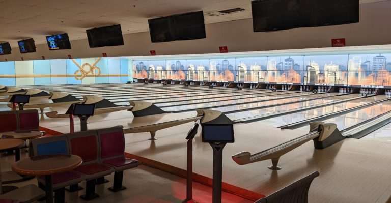 This Historic California Bowling Alley Has Barely Changed Since Its Glory Days