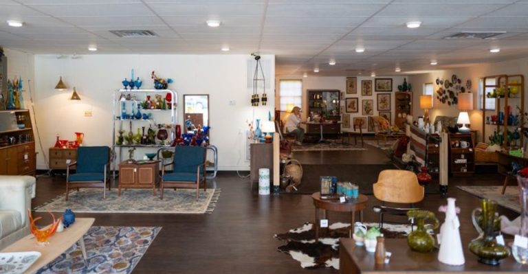 The Quiet Pennsylvania Vintage Shop Locals Actually Shop At For Affordable Furniture