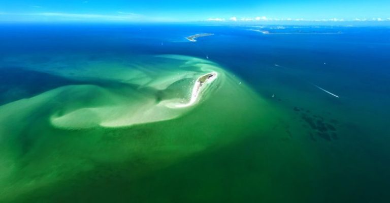 This Hidden Florida Island Has Turquoise Water Just 40 Minutes From Tampa