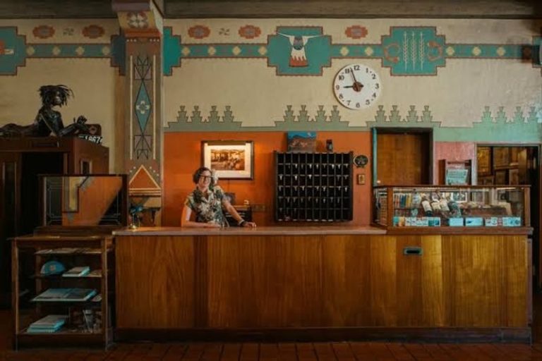 This 1920s Arizona Hotel Still Shows Off Its Copper-Era Grandeur On A Guided Walk Through Time