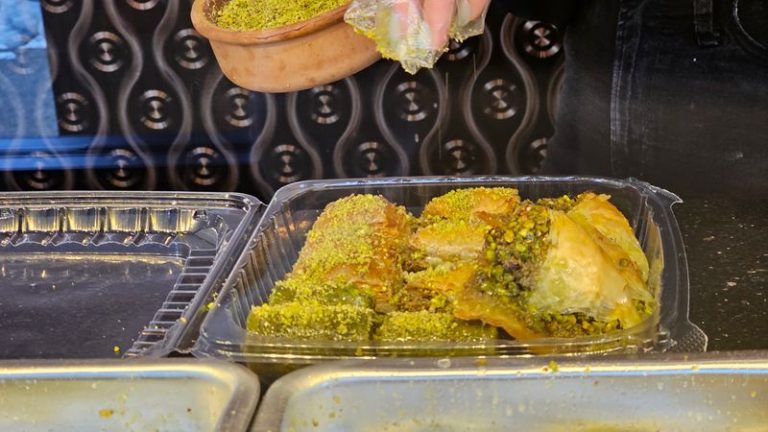 You Can Scoop Baklava At These 7 Illinois Turkish Kitchens Worth The Drive