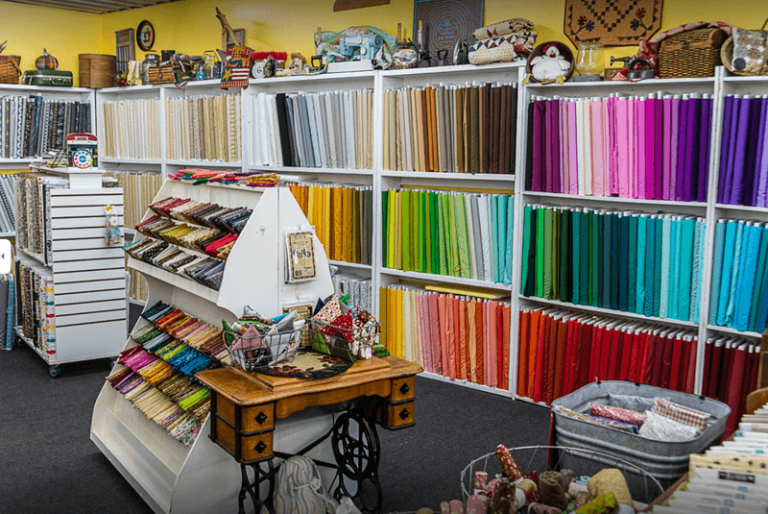 Illinois Quilters Keep Returning For Fabric And Retreats At This Small-Town Quilt Shop