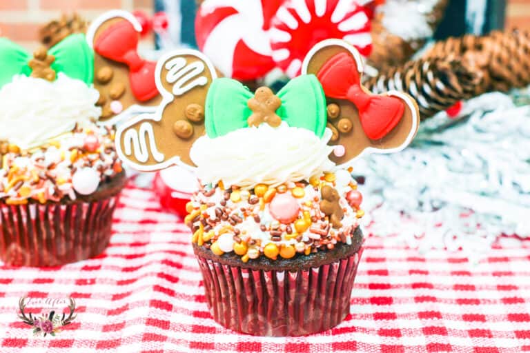 Disney Christmas Cupcakes