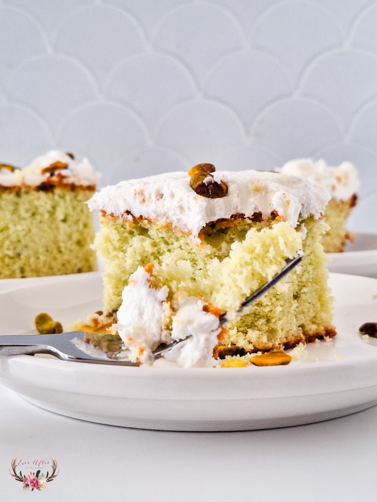 pistachio cake