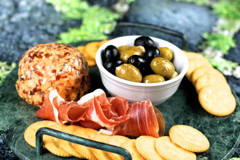 how to make your own marinated olives
