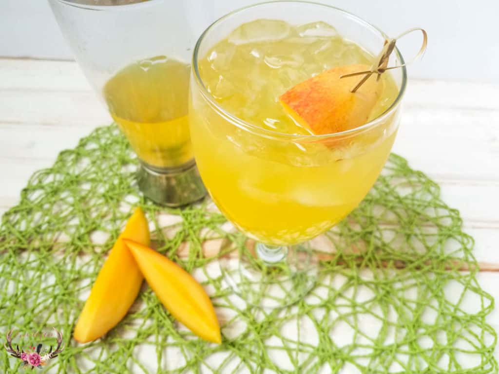 Mango and Vodka Summer Breeze Cocktail