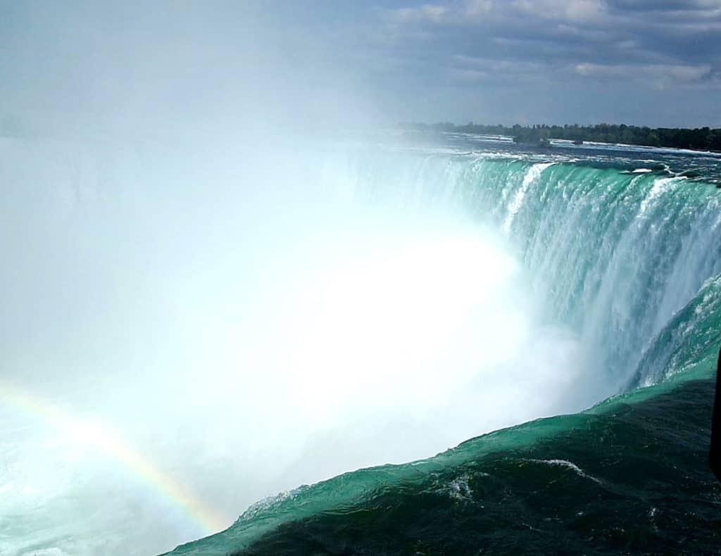 niagara-falls-seven-wonders-of-the-world