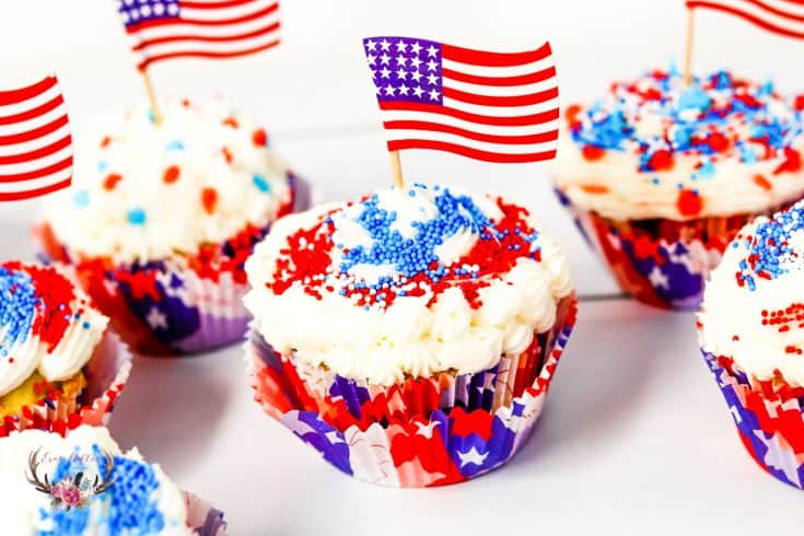 Red White & Blue Cupcakes - Ever After in the Woods