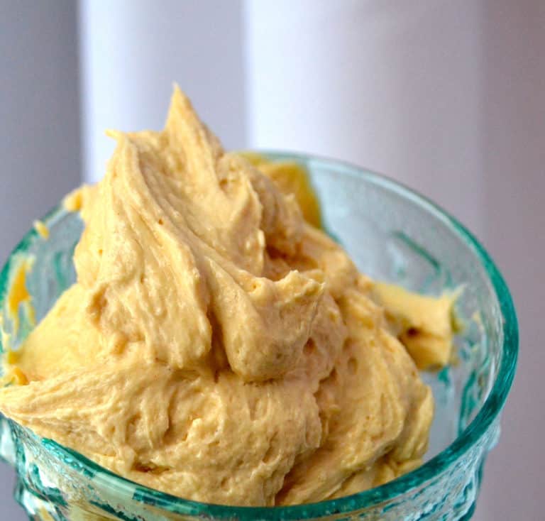 Easy and Creamy Peanut Butter Frosting Recipe