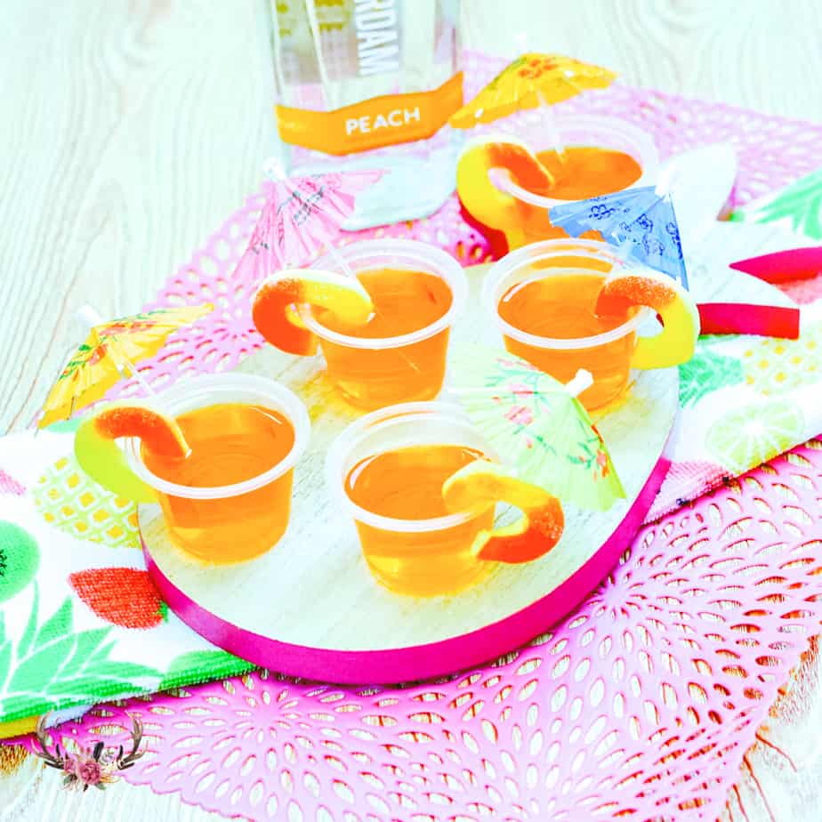 peach jello shots | summer cocktails