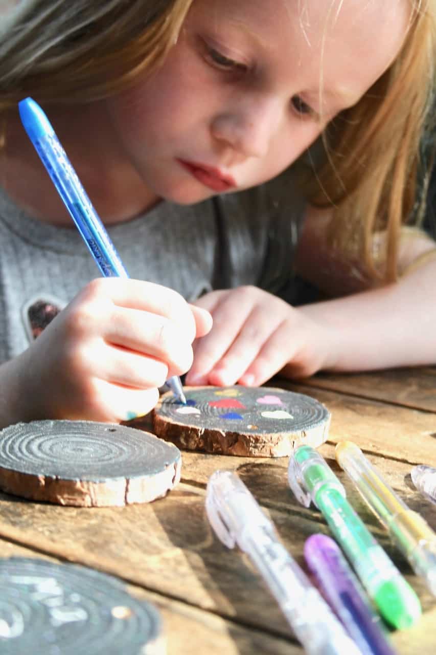 make holiday ornaments and gift tags