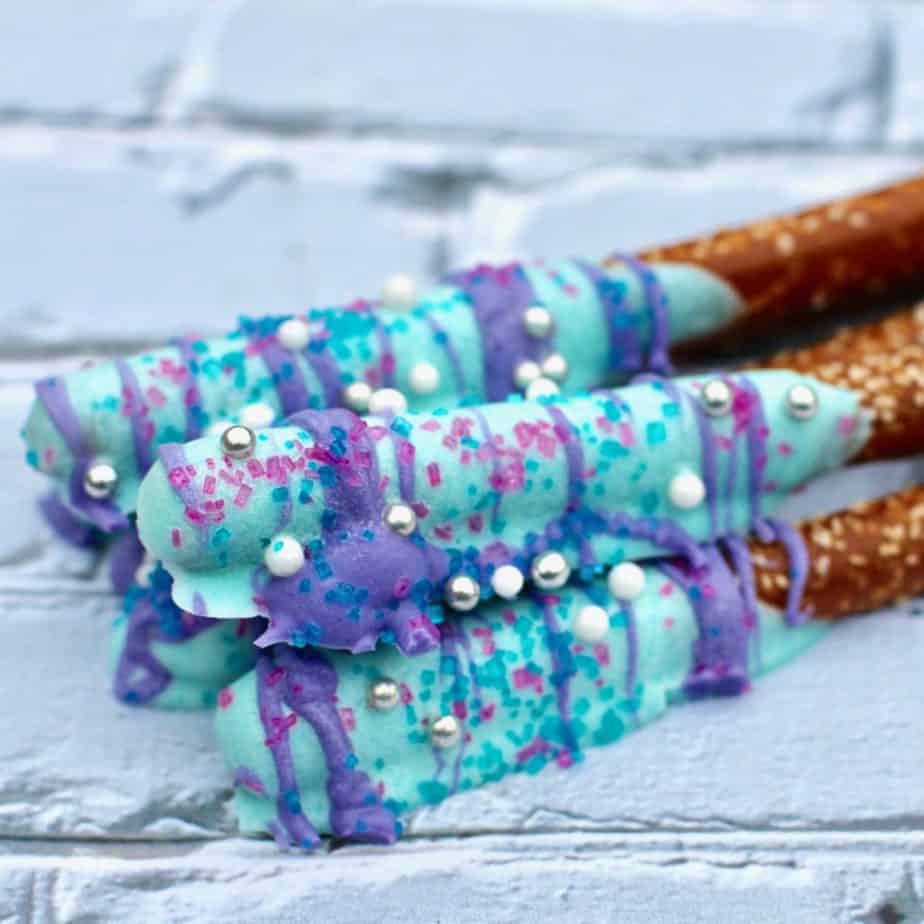 choclate covered pretzel rods for mermaid or ocean birthday party