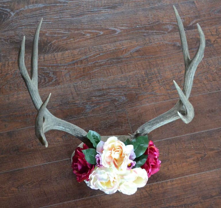 Rustic Chic Antler Decor DIY