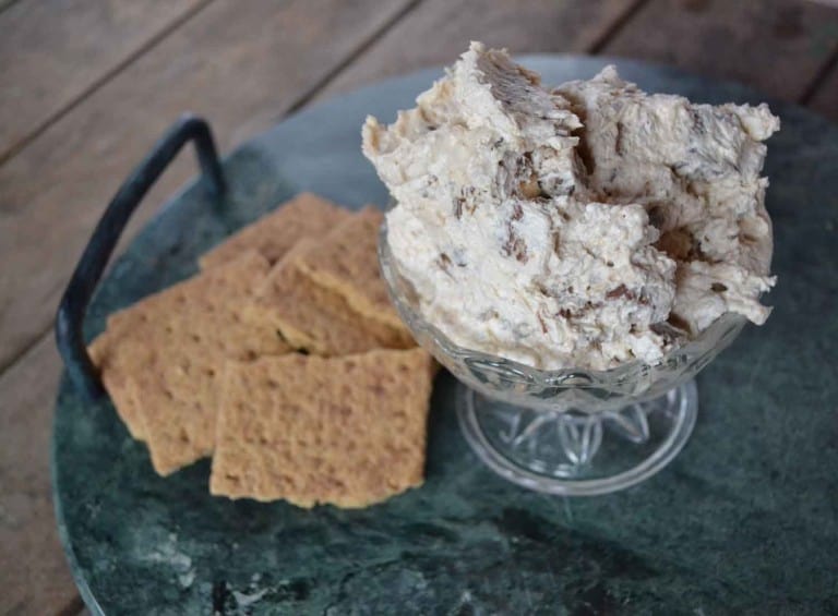 4 Ingredient Snickers Dip