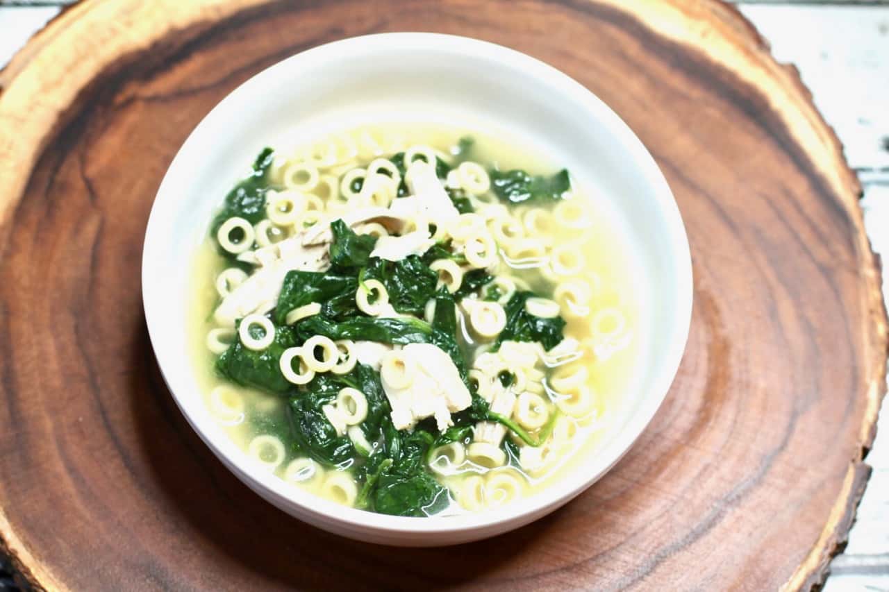 easy to make chicken soup with spinach