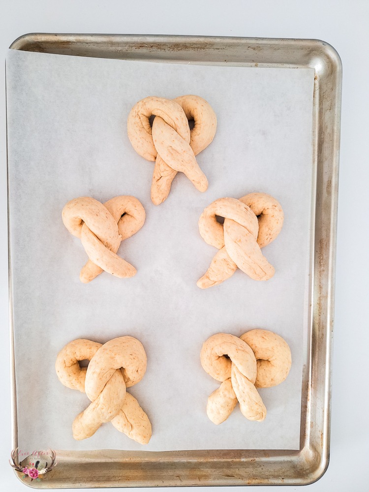 sourdough discard pretzels