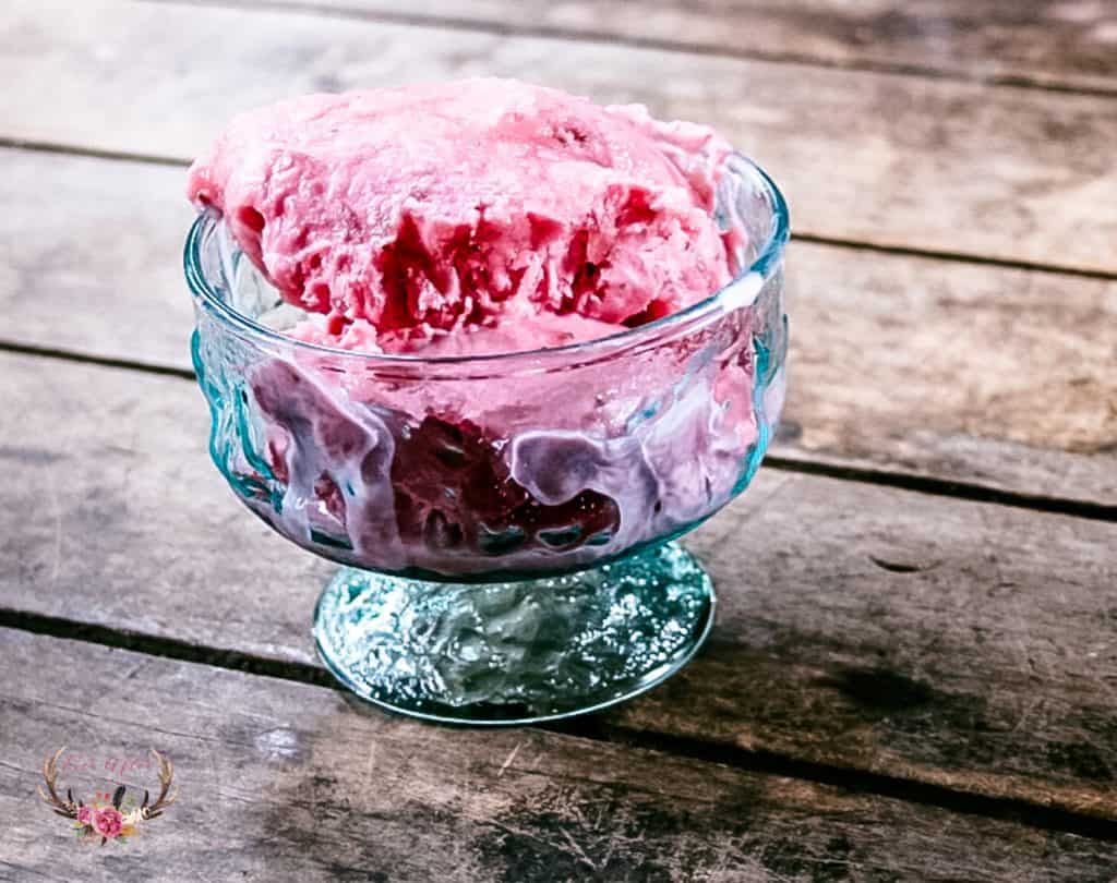 strawberry ice cream recipe - no ice cream maker