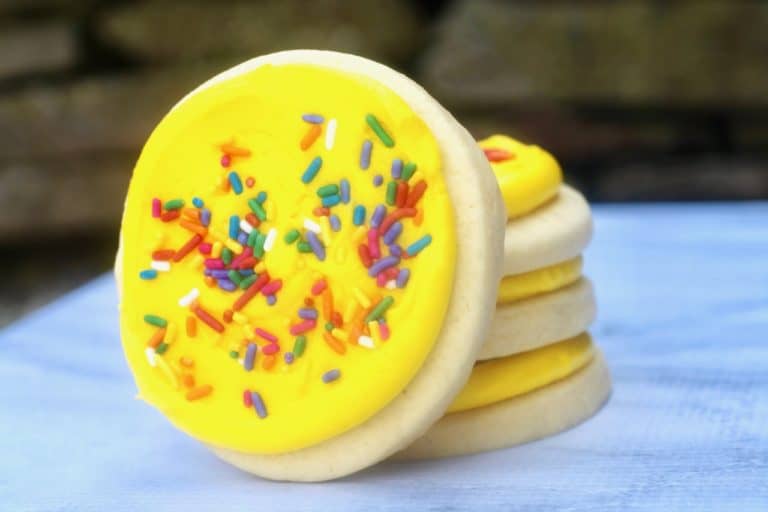 bakery style soft & chewy cookies