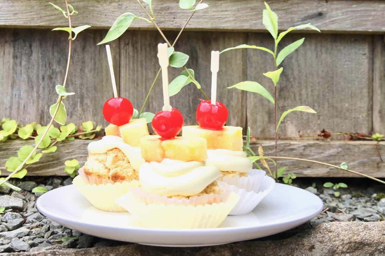 pina colada tropical cupcakes