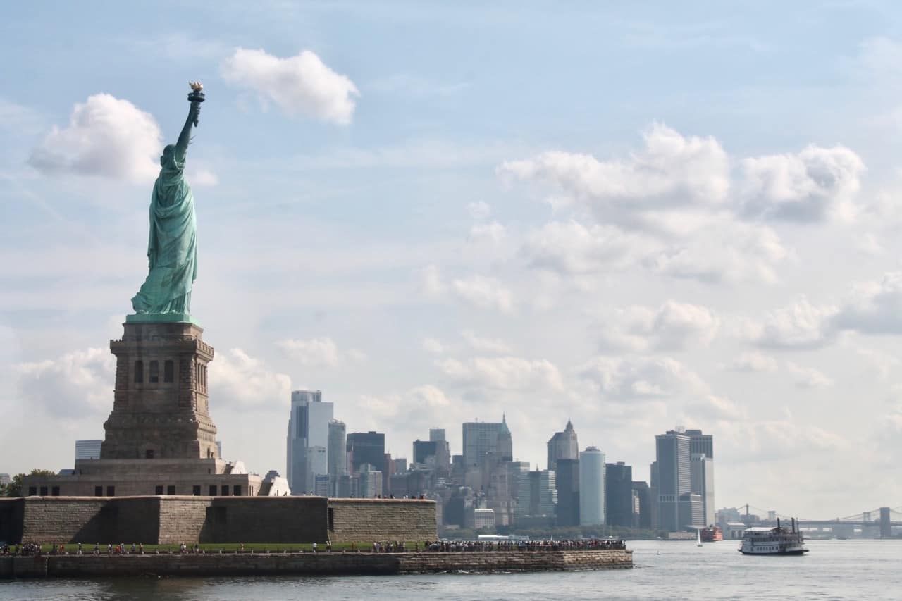 plan a visit to the statue of liberty